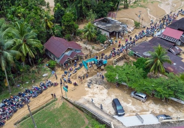 Floods Kill 13 in Indonesia's North Maluku, Two Injured - Other Media ...