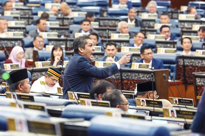 Twitter Files Hearing Devolves Into 6-Way Shouting Match