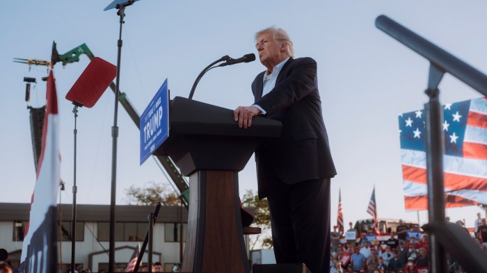 Trump lashes out at former top aide over warnings about ex-president’s ...