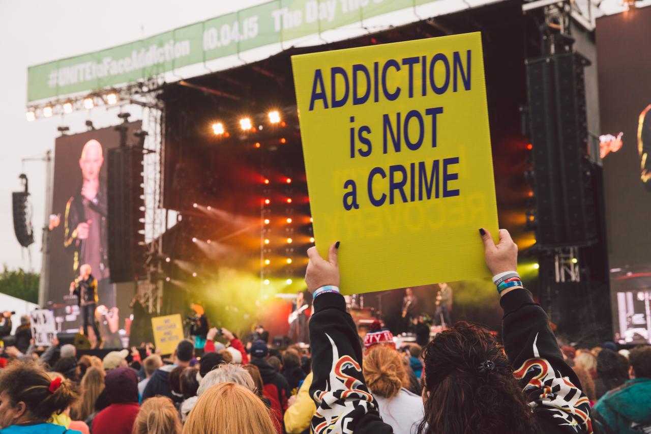 Teens killed in Florida crash during illegal pass attempt - US Crime Alerts