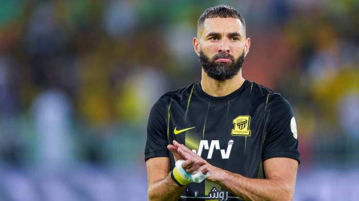 Football. Karim Benzema a présenté le Ballon d'Or au Bernabeu