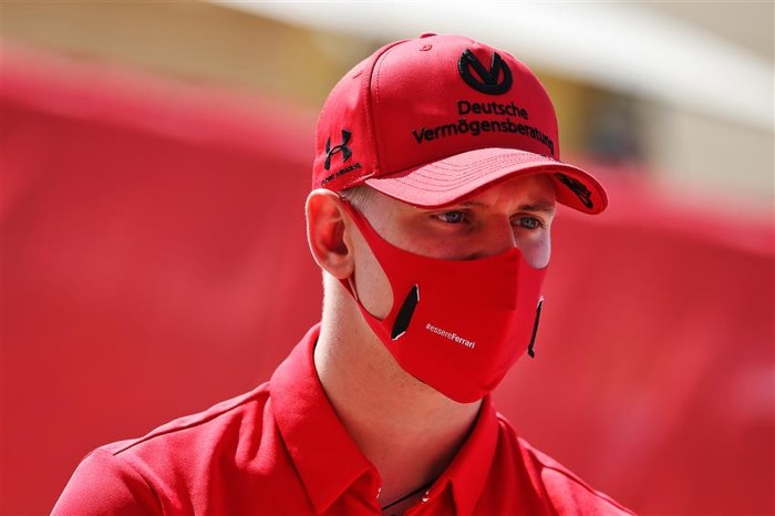 Nicola Peltz Beckham Clarifies Rumors Of Her Rift With The Beckhams