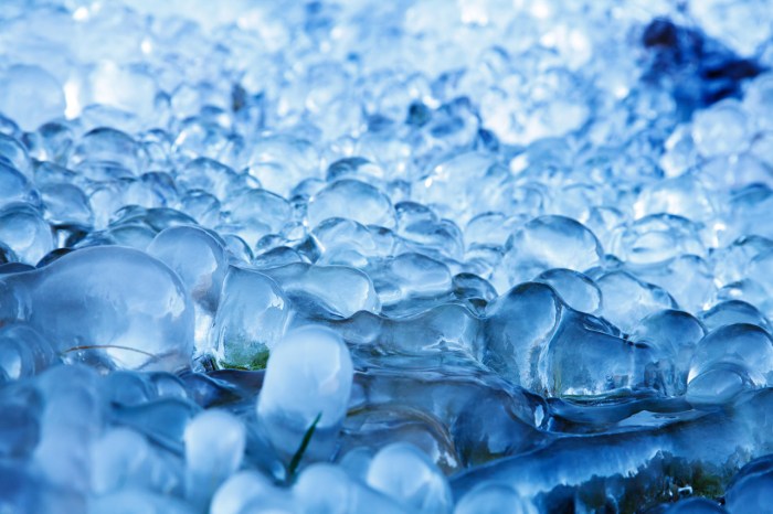 Frozen Water Drops Free Stock Photo - Public Domain Pictures