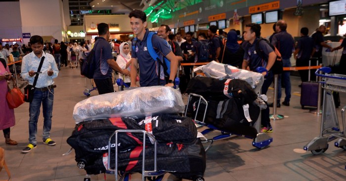 100 Emirates Mohammad Tauqir Stock Photos, High-Res Pictures, and ...