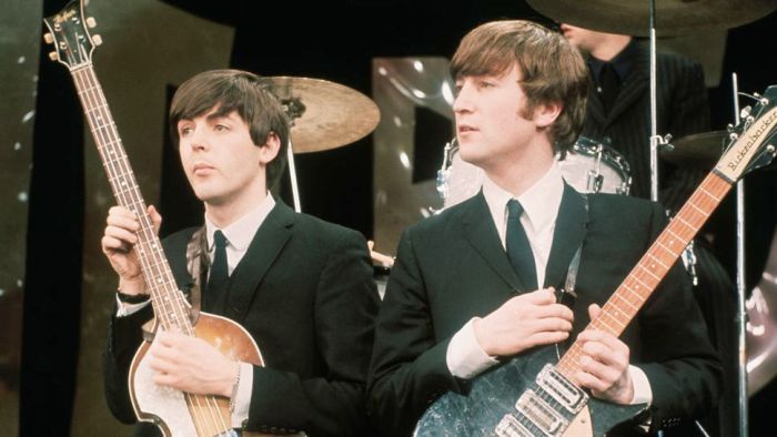 Silent Song (Ghostly Rhapsody, #1) by Ron C. Nieto