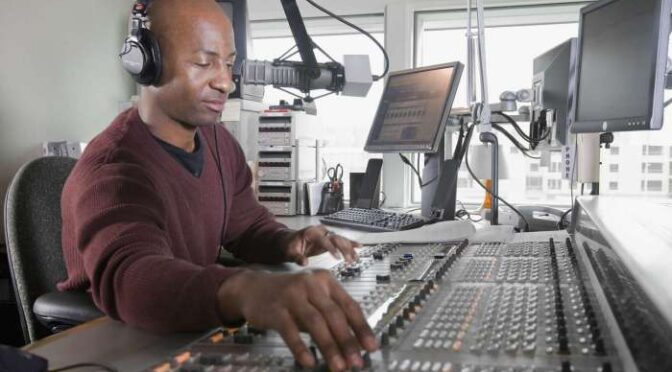 Jms Launches A Radio Station. . . Radio 3000 Will Offer Diverse Content And Wide Access